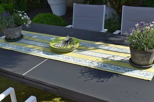 Table Runner Provence Cotton 45x160 cm Light Green with Floral Motif from France - Picture 3 of 6