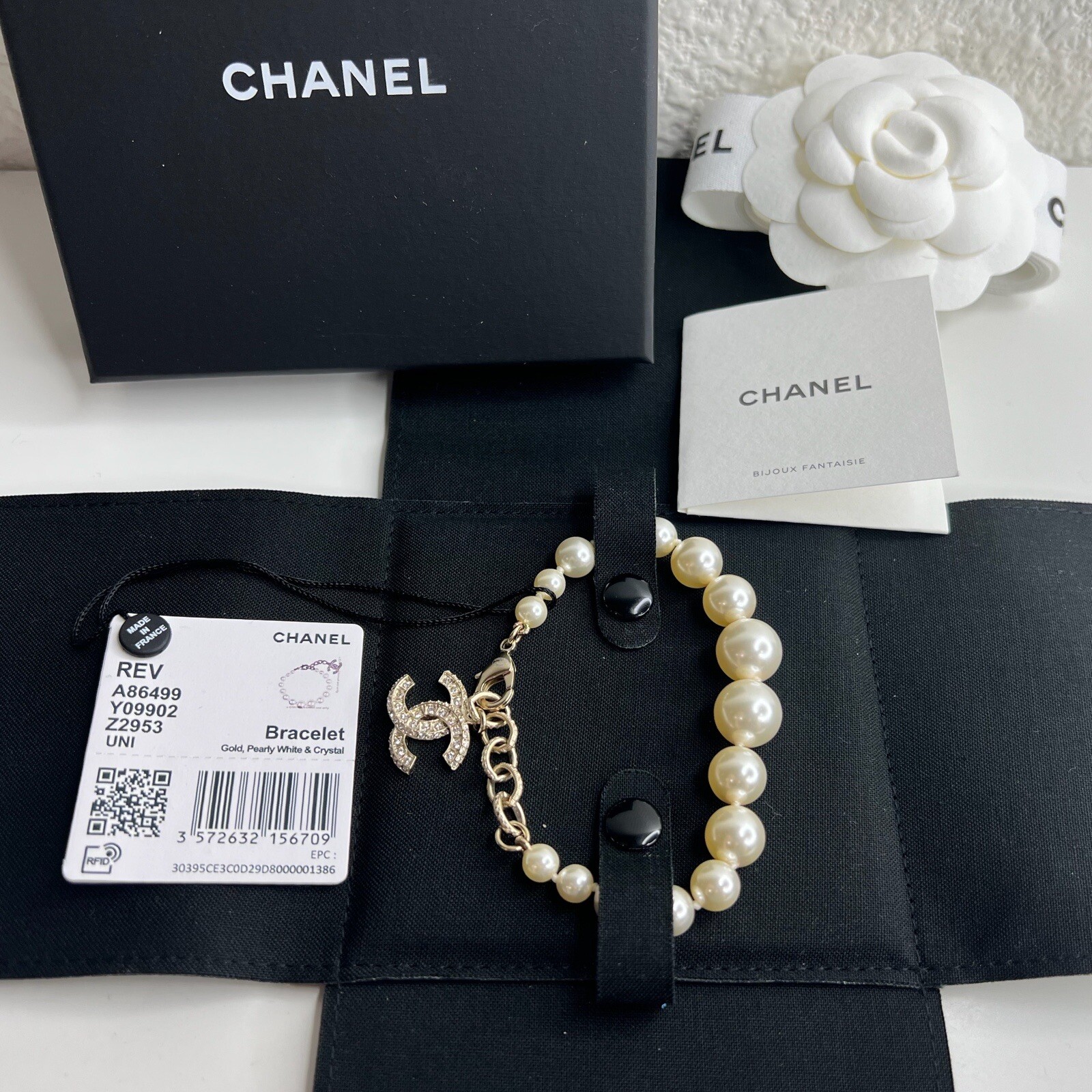 NWT Chanel Classic CC Logo Gold Pearl White Crystal Chain Bracelet | eBay NWT Chanel Classic CC Logo Gold Pearl White Crystal Chain Bracelet | eBay