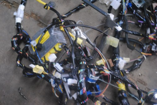 2007-2013 Mitsubishi Outlander Interior Wire Harness 3.0L AWD OEM - Picture 2 of 9