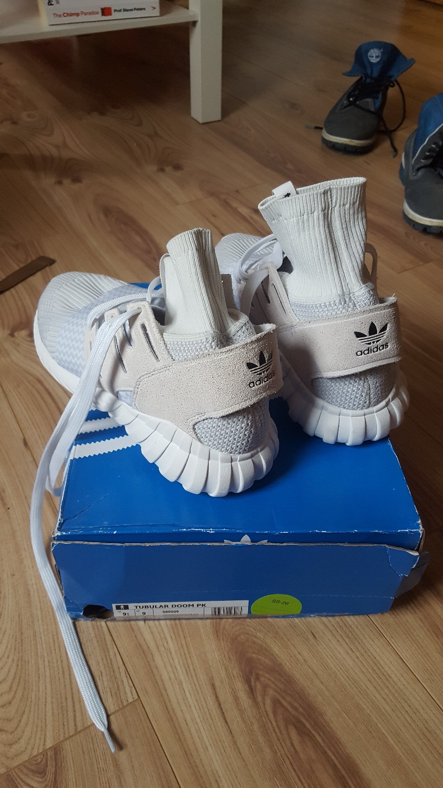 NUOVO con scatola adidas TUBOLARE BIANCO BIANCO Da Ginnastica 023a3a NUOVO con scatola adidas TUBOLARE BIANCO BIANCO Da Ginnastica 023a3a