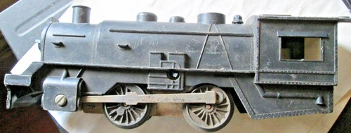 VINTAGE MARX, USA WINDUP LOCOMOTIVE **NO KEY** 9"X3 1/4"X2 3/8" USED