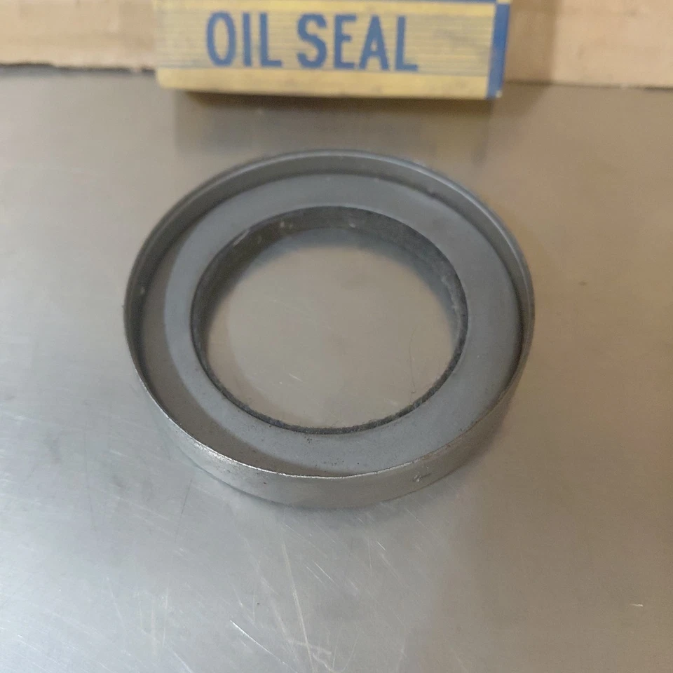 Chevrolet Truck 1960-1961 y GMC rueda delantera 1/2 tonelada Victor sello de aceite 46288 nuevo de stock Foto 3 de 4