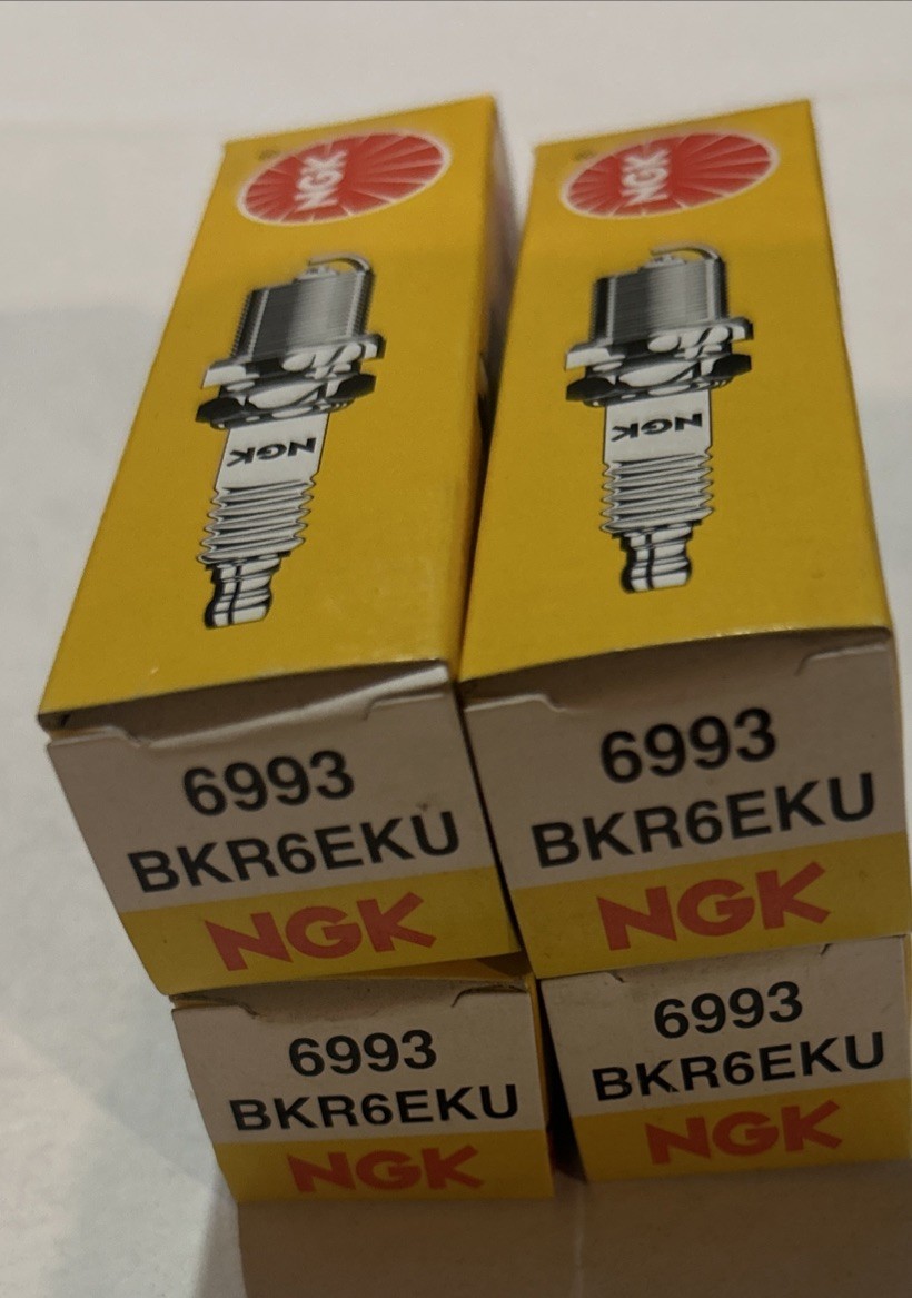 4-pack of Genuine NGK 6993 Spark Plugs BKR6EKU New Old Stock - Free Shipping