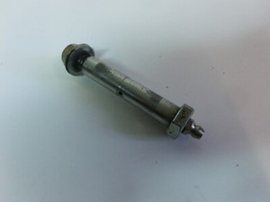 Yamaha XTZ 660 Tenere 3YF 91-94 Schraube Federbein Stoßdämpfer Bolzen Lager