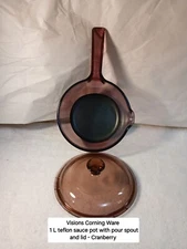 Corning Ware Cranberry VISIONS Glass 1 L Teflon Sauce Pan w/pour Spout & Lid