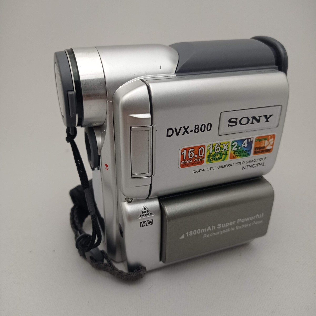 Sony DVX-800 Digital Video Camcorder 16 Megapixel with Complete