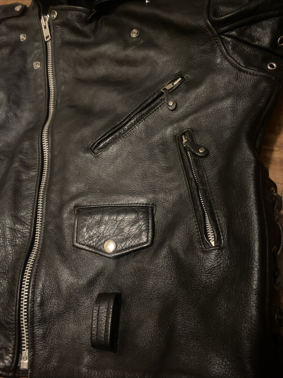 Picture 8 of 24