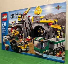 RETIRED/SEALED - LEGO CITY: The Mine (4204) MAKE OFFER, SEE DETAILS