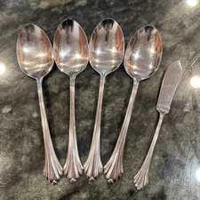 Oneida USA "BANCROFT" Set of 4 Stainless SERVING SPOONS 8-1/4" + Butter Knife