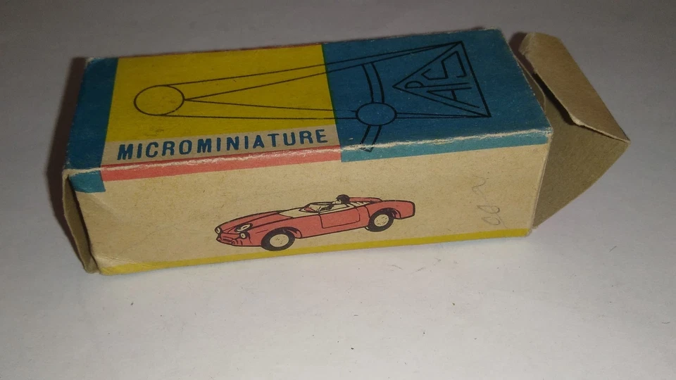 Politoys porsche sport spyder  1/41  -  plastica APS - # 54 - Immagine 2 di 4