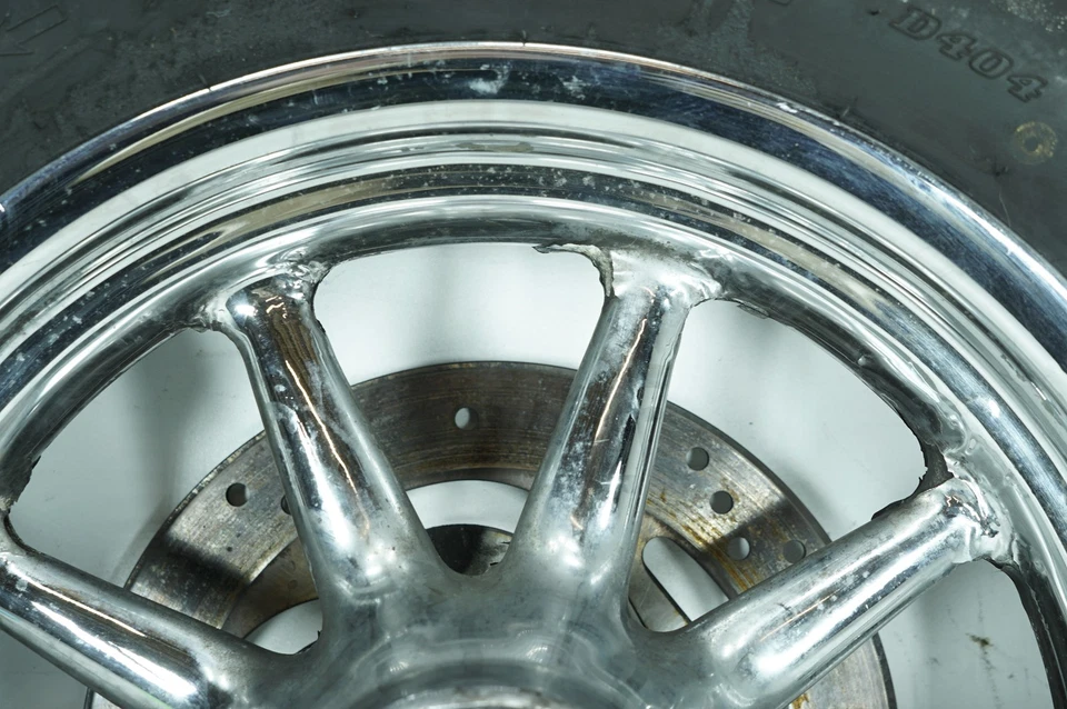 Harley Touring SE 2007 CVO Electra Screamin Eagle llanta trasera fabricante de equipos originales neumático 16" Foto 3 de 4