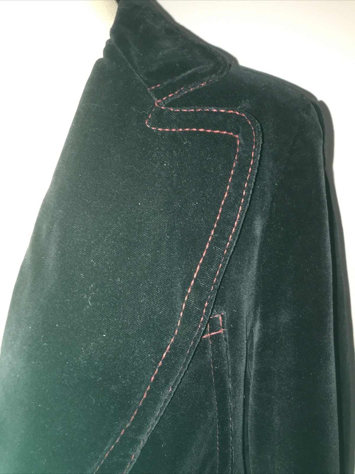Original Early 70s Vintage "Villains London W1" Velvet Jacket, 19.5" pit to pit 2