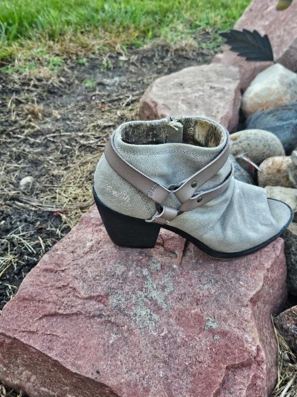 Botines Blowfish para mujer talla 7 lona silla roca correa de cuero Foto 3 de 4