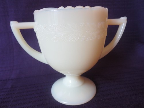 McKee Laurel French Ivory Footed Open Sugar Bowl Uranium Glass - Picture 15 of 15