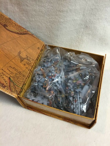 Dowdle 500 Piece Jigsaw Puzzle - 'Santa's Workshop' - Factory Sealed Bag - Picture 7 of 7