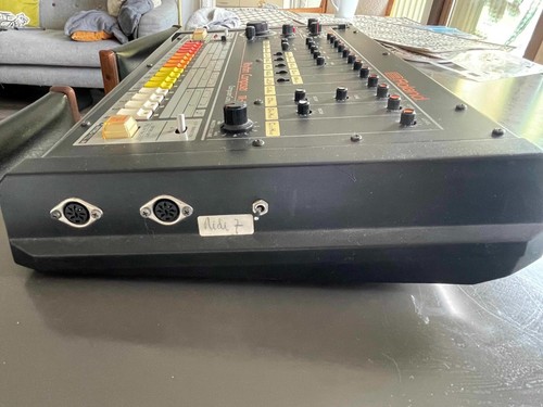 Roland Vintage Drum Machine TR 808 schwarz 1983 - Bild 6 von 12