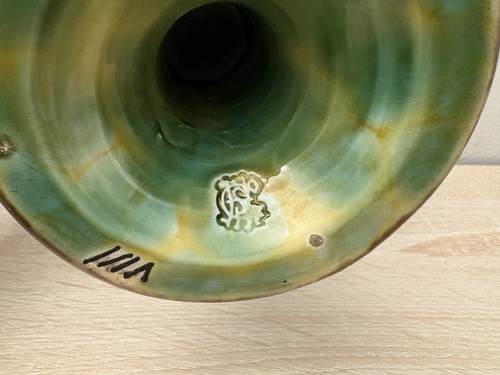 Antique Majolica Pedestal Cake Stand - Picture 9 of 10