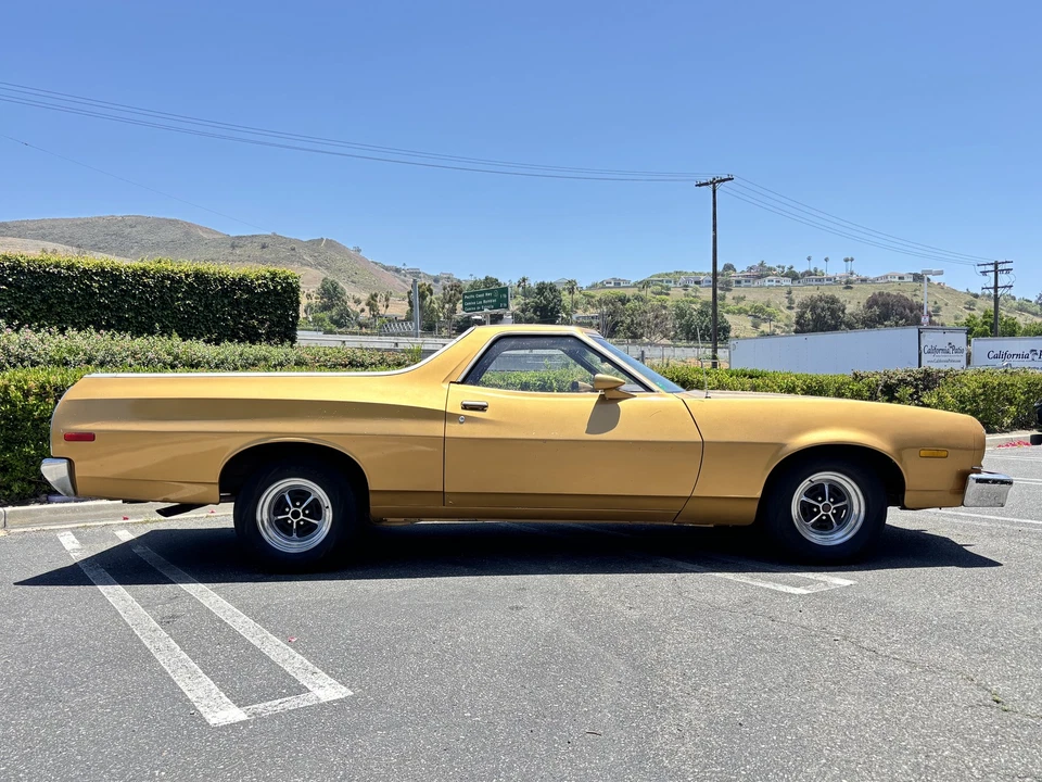 Ford Ranchero 1974  Foto 4 de 4