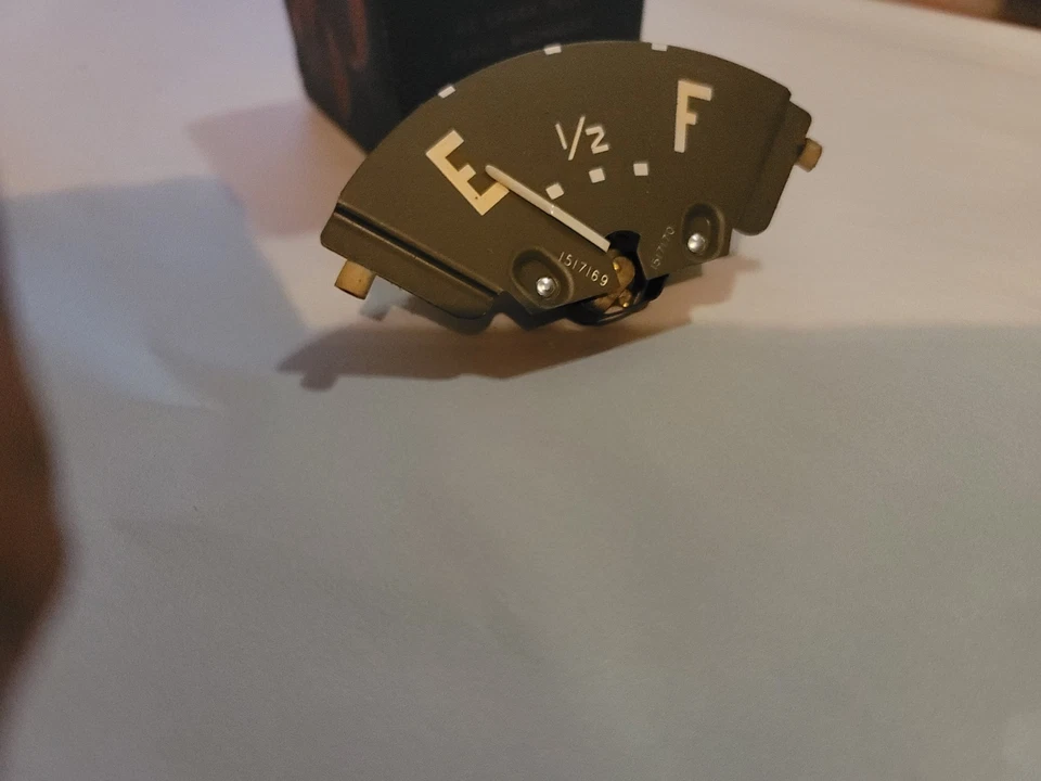 NOS 1949 1950 1951 1952 1953 Chevrolet Commercial Pickup Truck Gas Fuel Gauge - Image 2 of 4