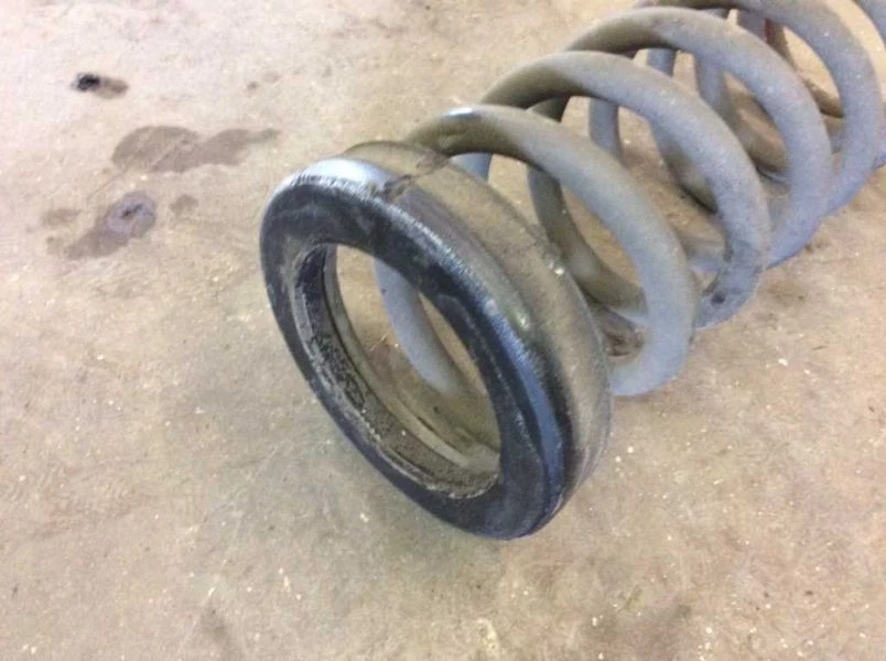 Muelle helicoidal trasero Mercedes Benz 300D 1978-1985 Foto 3 de 4