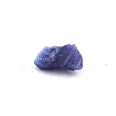 Mineralien und Edelsteine. Benitoit. 0,40 ct. San Benito Co., Kalifornien,