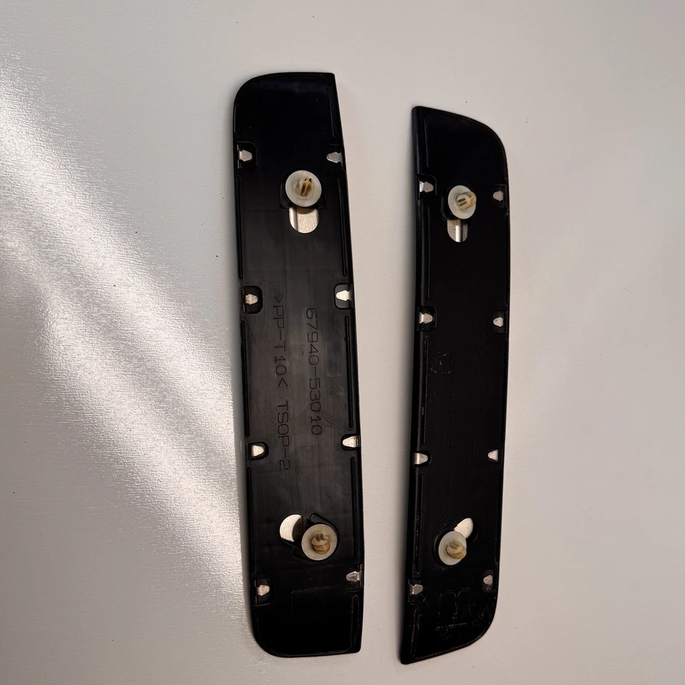 Lexus IS300 2001-2005 Juego de paneles de moldura de alféizar de puerta completa OEM Foto 3 de 4