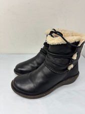 UGG CASPIA 1932 Lace Up and/or Around Sheepskin Winter Boots Women's Size 7