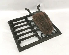 9977601-d Cast Iron Shoe Cleaner Doormat Bug Rustic 9 13/16x5 7/8x7 1/2in