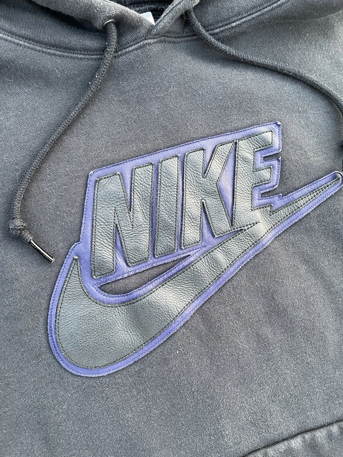 Felpa con cappuccio Supreme x Nike in pelle con logo applicato taglia media nera FW19