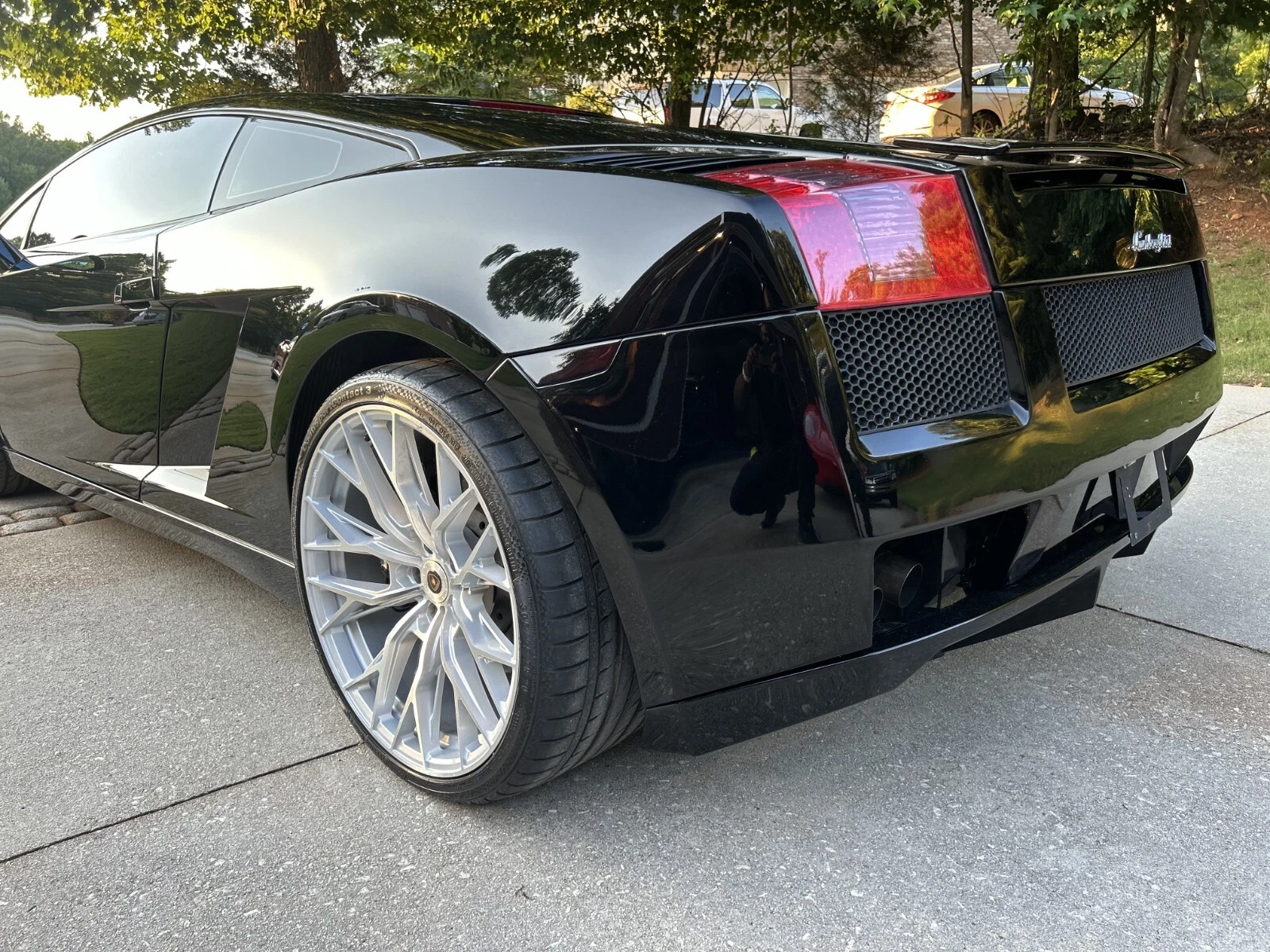 Lamborghini Gallardo Left Back Corner View
