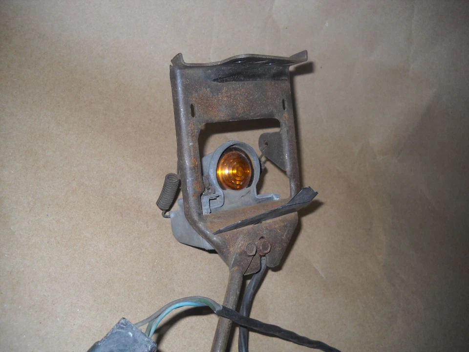 1972 Cadillac Deville farol automático dimmer sensor fotográfico guia fabricante de equipamento original - Imagem 3 de 4