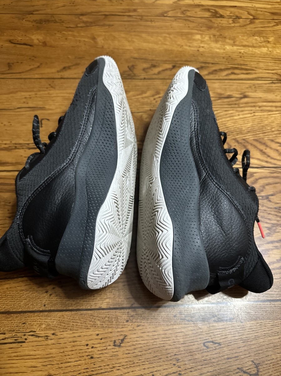 Under Armour Curry 3Z7 Grey Black Side 10 Basketball Stephen Curry 3026622-100 Under Armour Curry 3Z7  main image 4