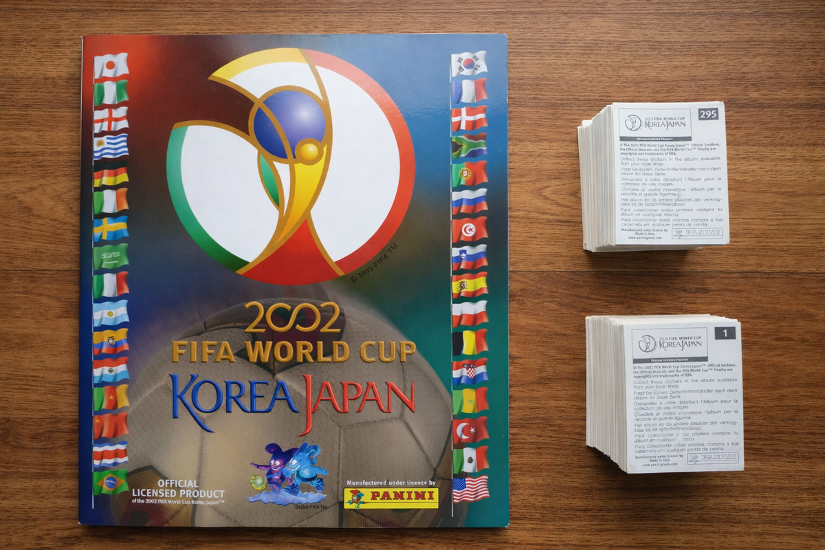 FIFAワールドカップ2002 日韓ワールドカップ　オフィシャルステッカー　シール 2002 韓国/日本 大小13枚×2シート 記念ステッカー 記念グッズ