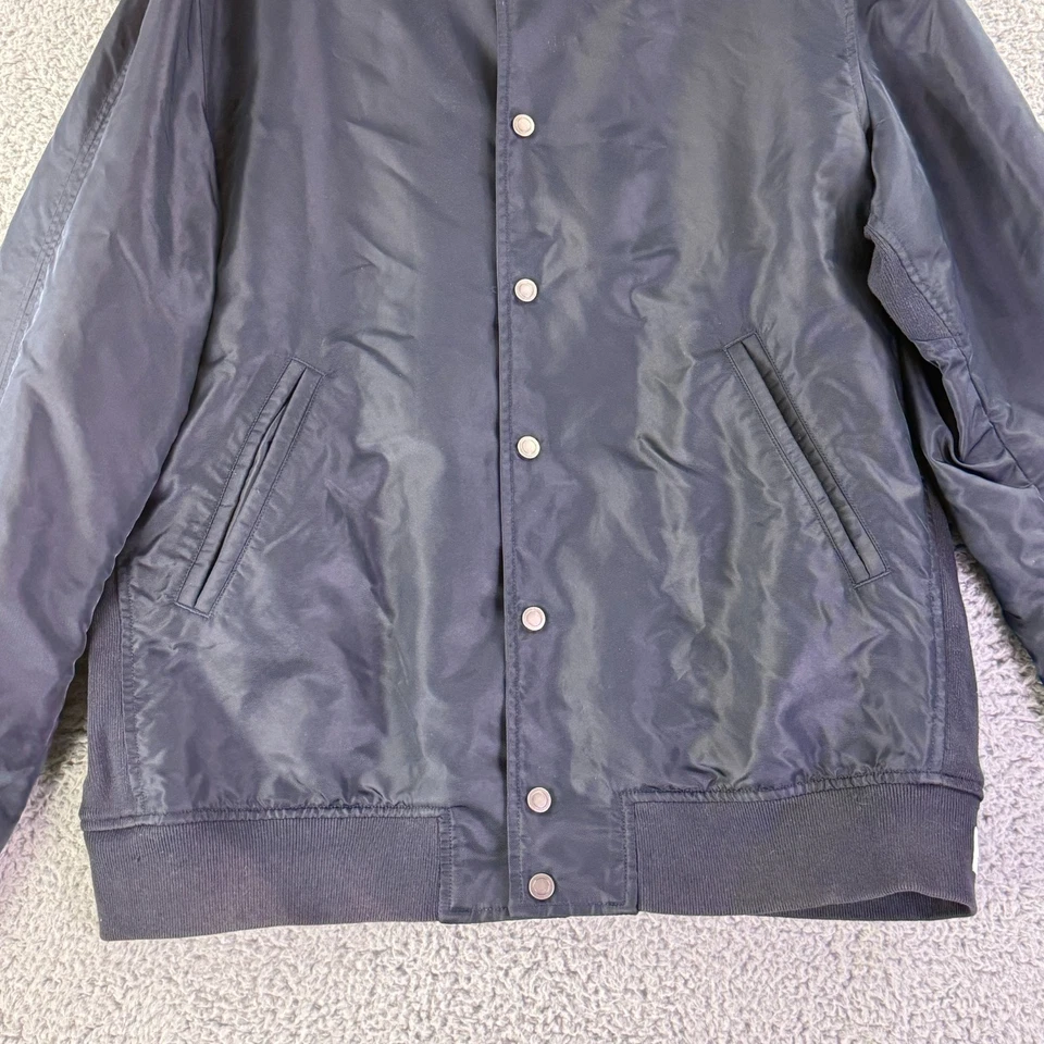 Jaqueta Bombardeiro Reigning Champ Masculina Tamanho XL Azul Botão de Pressão Manga Longa Casual - Imagem 4 de 4