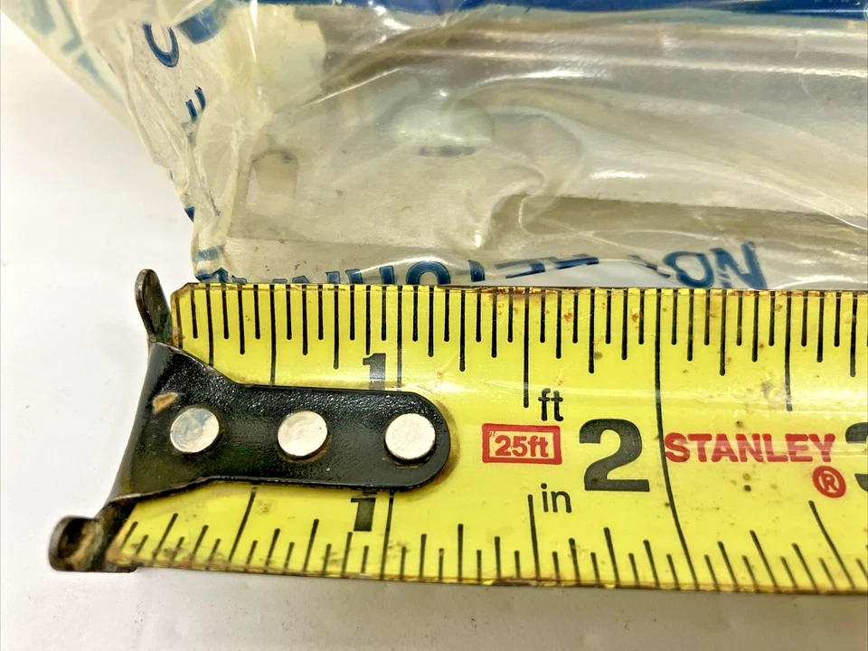 Molde revelador ventana lateral puerta derecha. Chevrolet Corvette 1969-82 cupé 3954525 (Bin91 Foto 2 de 4