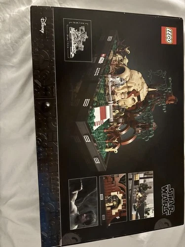 Lego Star Wars 75330 Dagobah Jedi Training Diorama (NEW / SEALED)