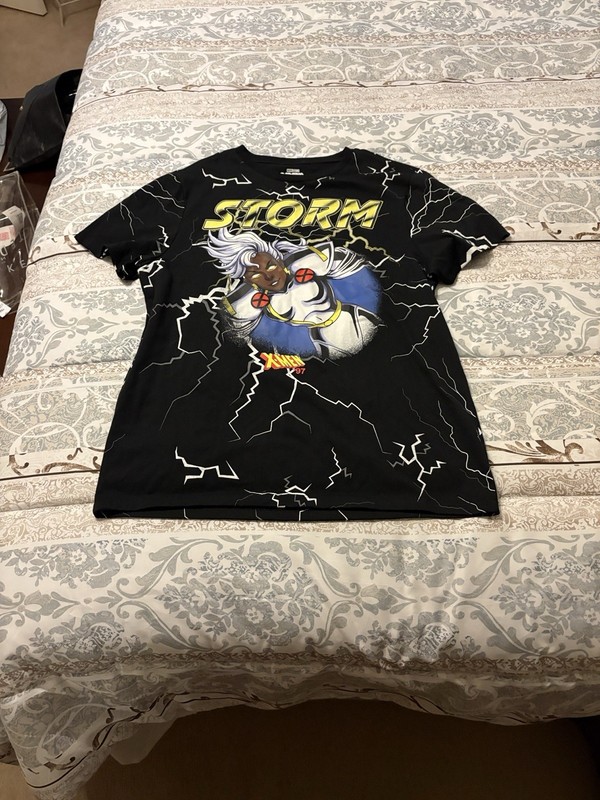 Marvel Studios STORM Graphic T Shirt Size Large Black