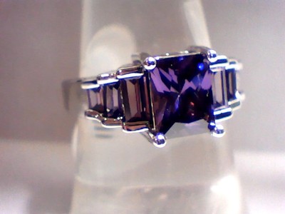 ''Quality''!!!! Beautiful Purple Amethyst Dazzler 18Kt. White G.F. Lady's Size 8