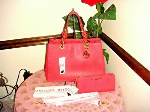 NWT, MICHAEL KORS CYNTHIA MEDIUM SATCHEL/CROSSBODY/MESSENGER HANDBAG+WALLET SET