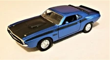 Welly - 1:34-1:39 Scale Model 1970 Dodge Challenger T/A Blue (BBWE43663DB)