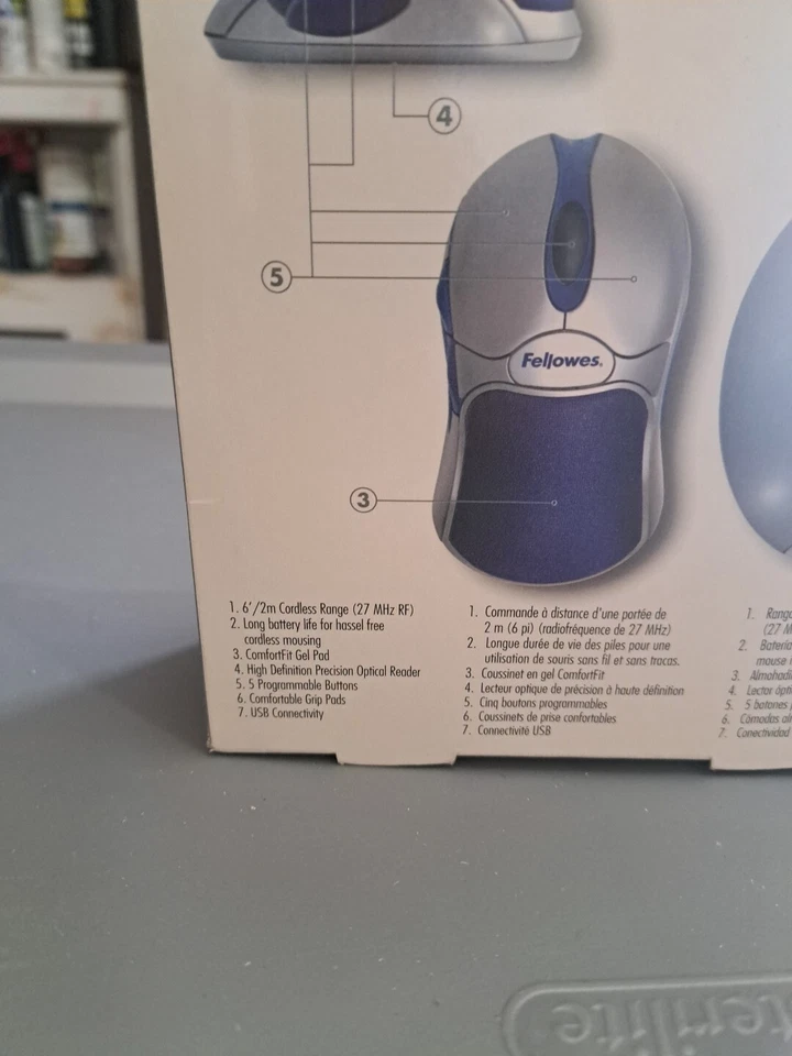 Fellowes 98904 Wireless Optical Mouse - Image 3 of 4