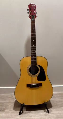 Epiphone PR150 NA Acoustic Guitar Dreadnought & hardshell case EXCELLENT!