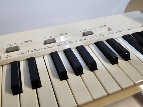 Vintage Casiotone Keybord Casio MT-30 TESTED - (C-0052) - Picture 5 of 12