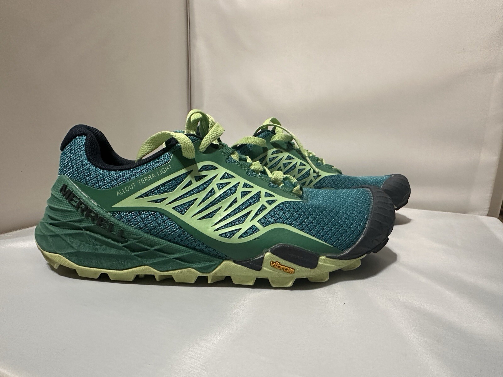 Merrell All Out Terra Light Walking Hiking Shoes Size 5