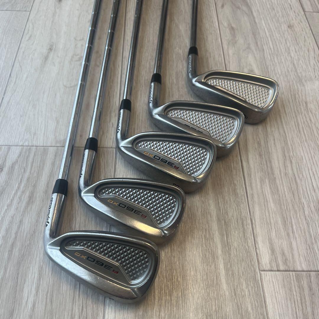 Set of 6 x TaylorMade R360XD Irons 5-PW Regular Graphite Shafts TaylorMade Grips Set of 6 x TaylorMade R360XD Irons 5-PW Regular Graphite Shafts TaylorMade Grips