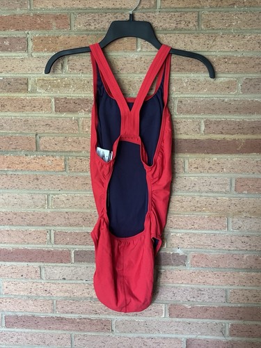 Speedo Guard Women's Endurance Training Swimsuit Size 38 Red Lifeguard - Picture 2 of 3