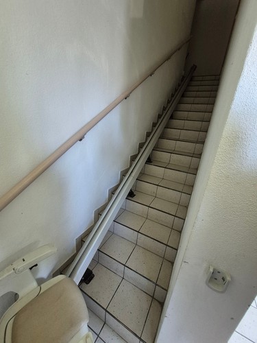 Thyssen Krupp Levant Treppenlift gerade - Bild 3 von 6