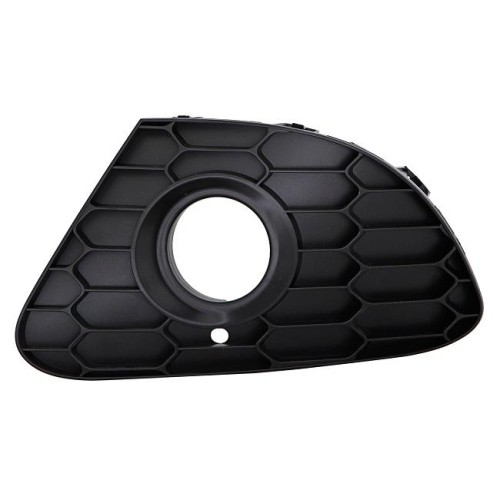 Remplacer une grille de pare-chocs cassée sur Alfa Romeo Giulietta 2010 côté droit