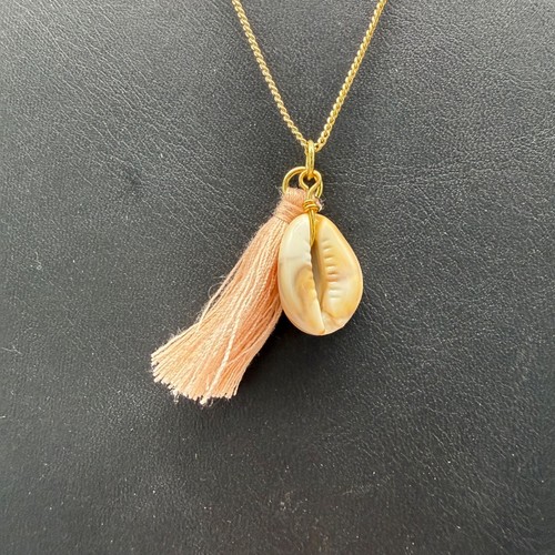 Shell Pendant Necklace Gold Toned Chain Tassel Seaside