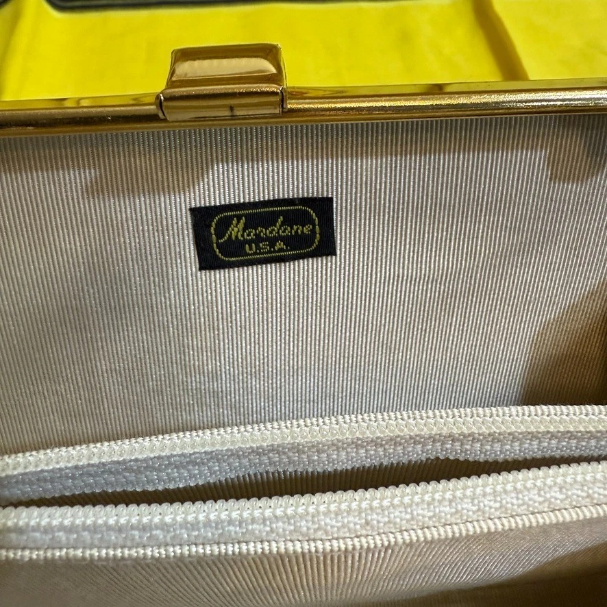 Vintage Mandome Red Satin Evening Clutch Purse w/ Chain USA Gold Frame Bag - Image 4 of 4